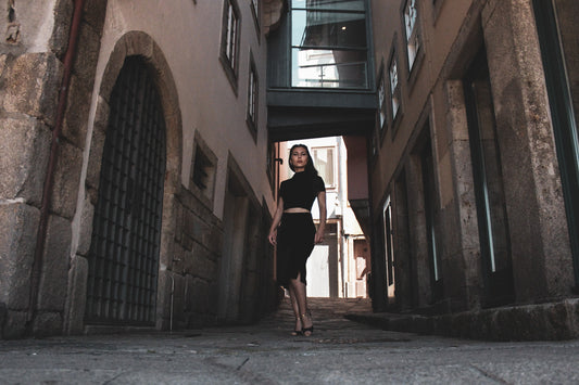 Aphrodite Black Tango Velvet Set | Top & Skirt - De Floreo